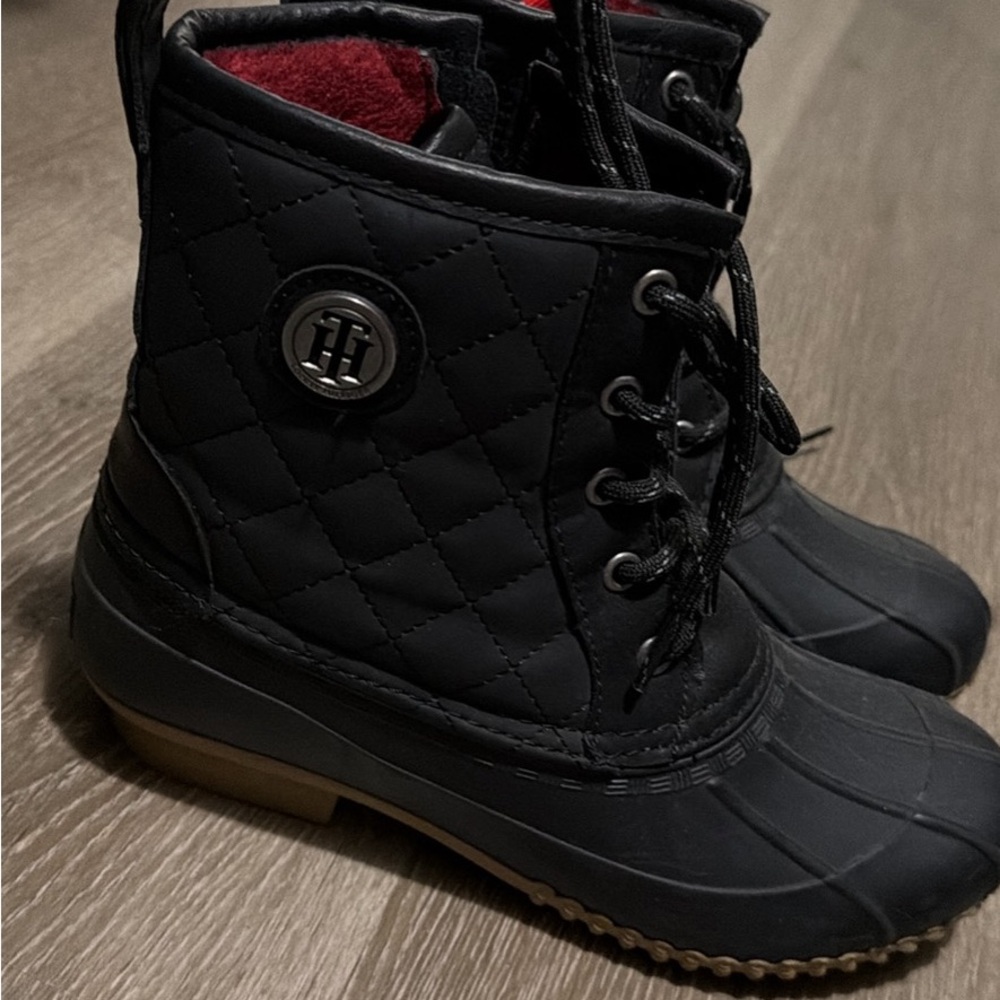 Tommy Hilfiger Black Quilted duck Boots